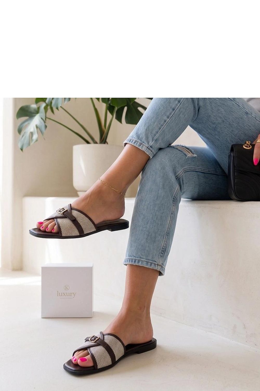 Flip-flops model 229804 Solea